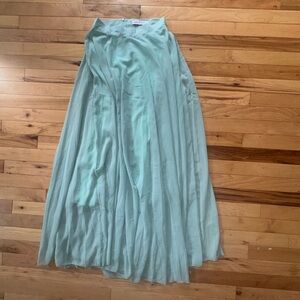 Chicwish Light Green elegant Maxi Skirt size Xs